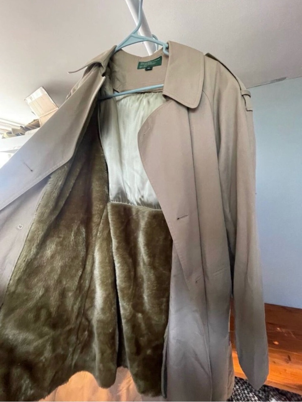 Classic Hill & Archer Beige Trench Coat with Olive Fur Lining
